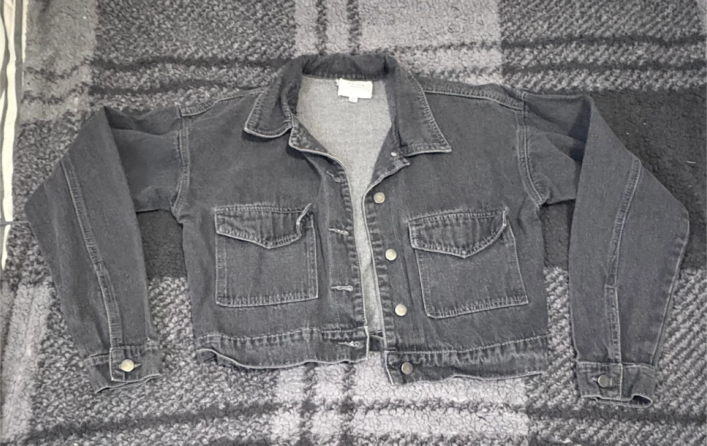 Black Cropped Jean Jacket - Medium