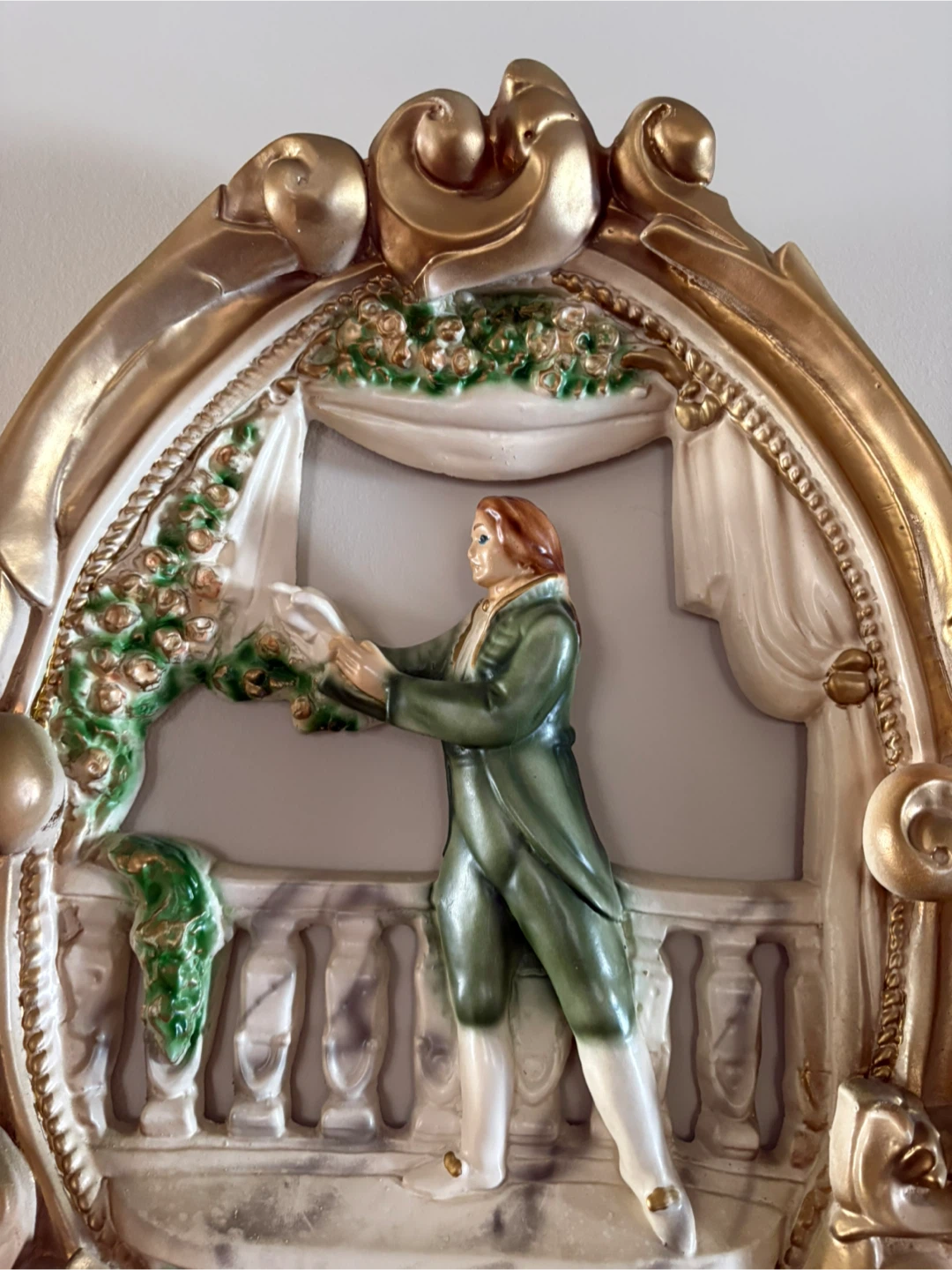 Vintage Oval Wall Plaque with Romantic Scene
