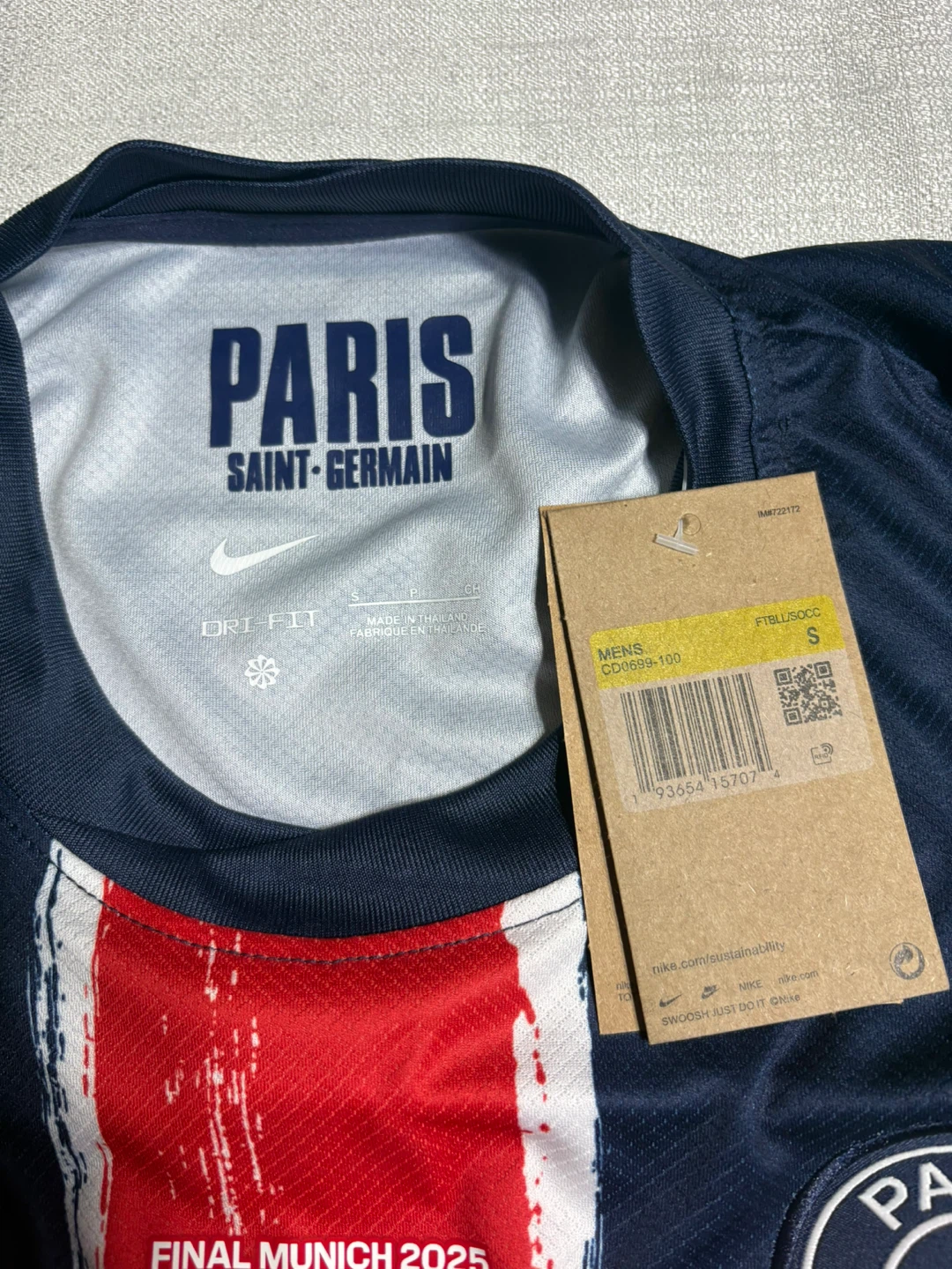 Nike Paris Saint-Germain Soccer Jersey - Size S - photo 4