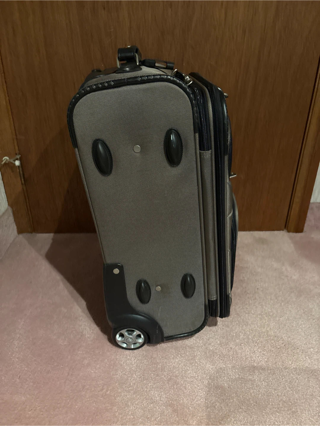 Samsonite carry-on expandable suitcase - photo 5