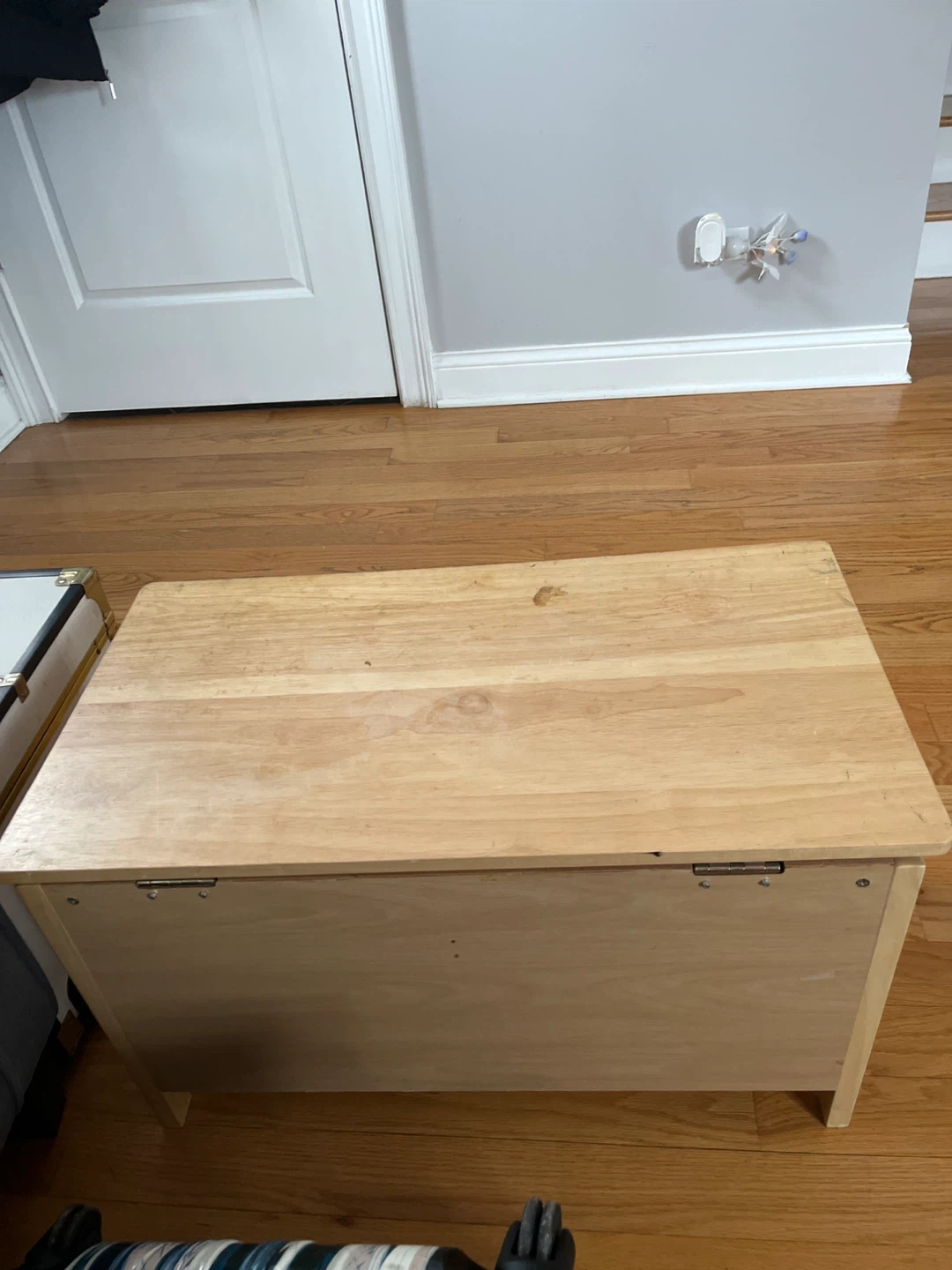 Wooden Toy Box with Lid and 2 Drawers - photo 4