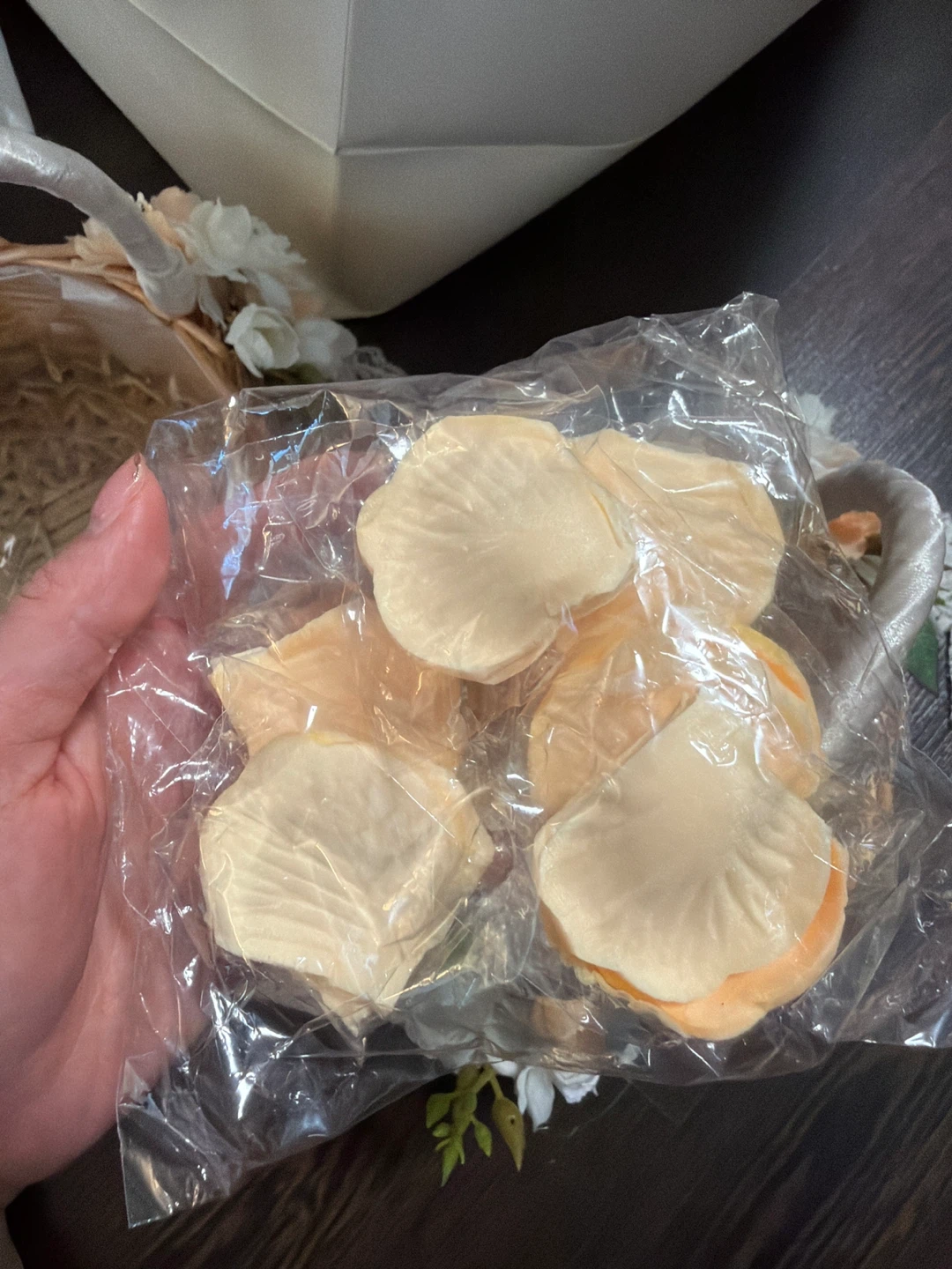 Set of 2 Flower Girl Baskets (Free: new petals!) - photo 3