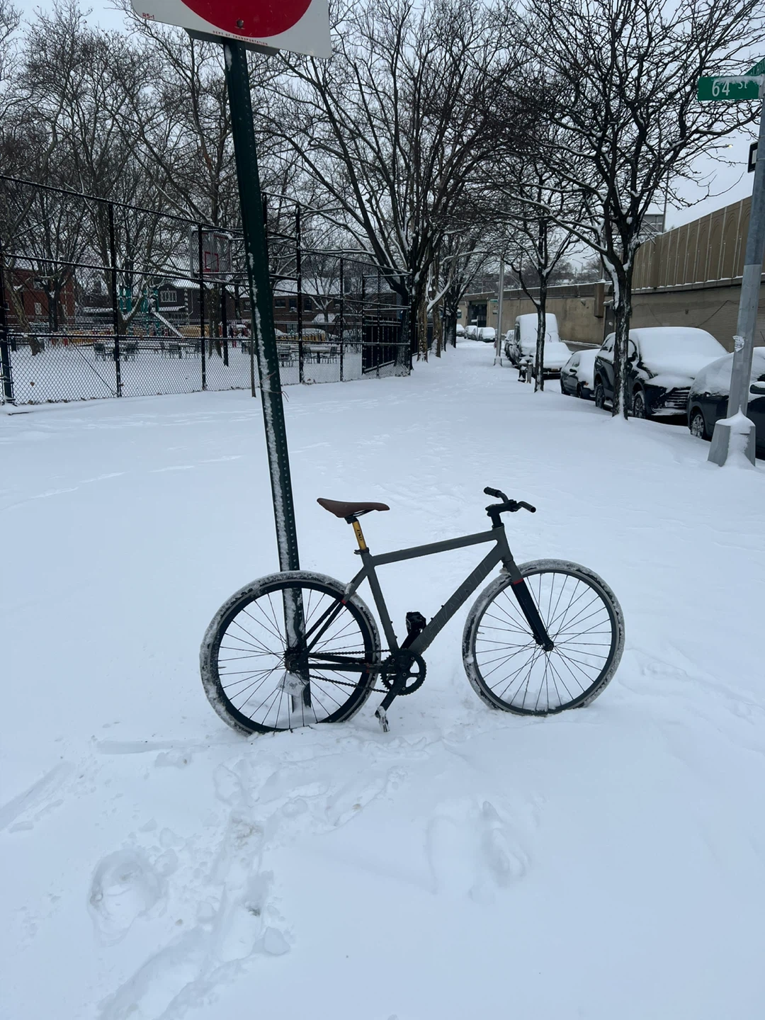 Fixed gear ready . Ride it home !