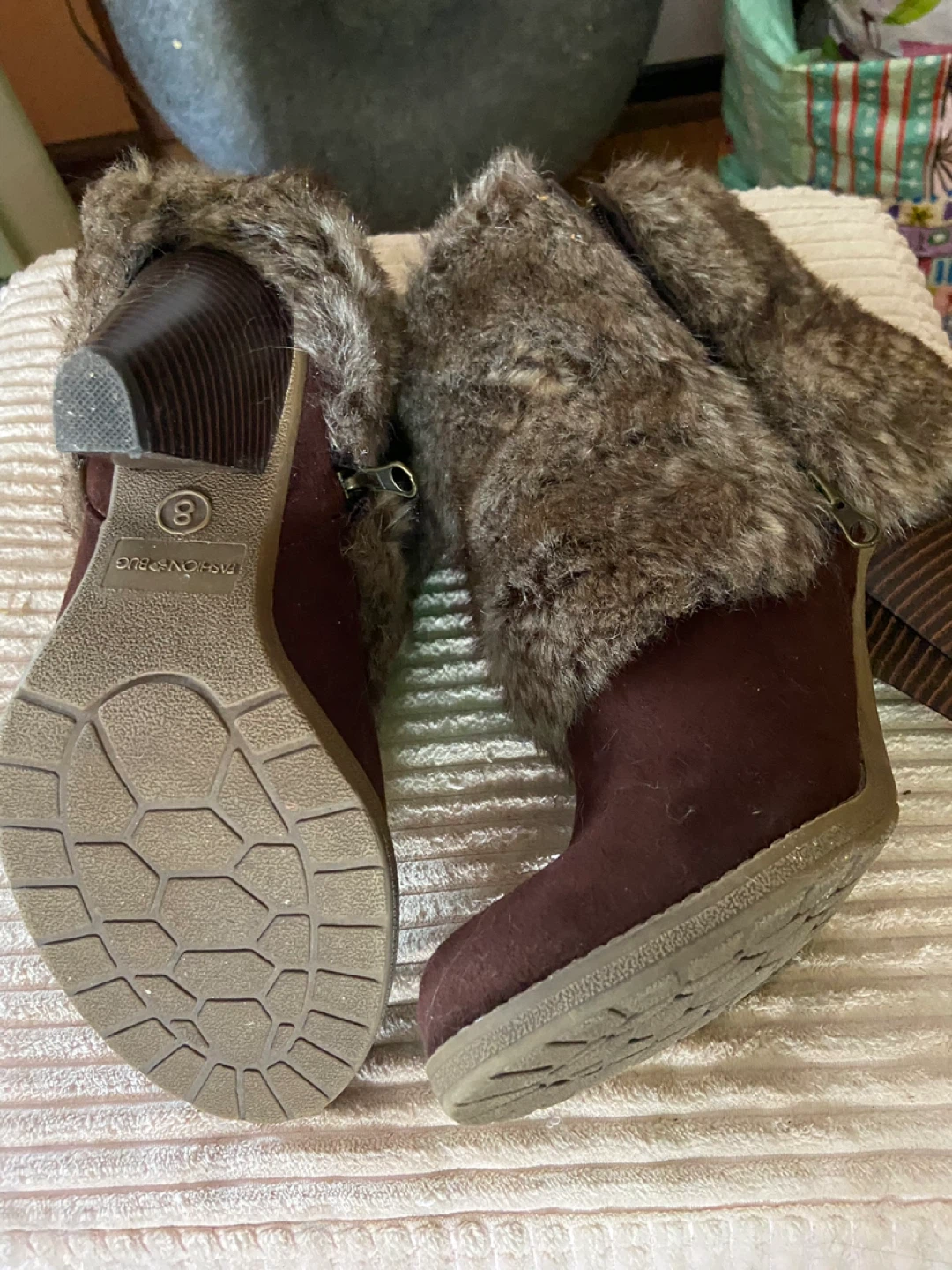 Bzees Fur Boot Style 199120 Java Size 8 - photo 2