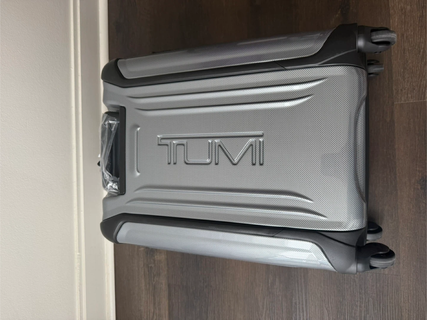 Tumi Continental Carry On Silver Hardside Luggage - photo 4