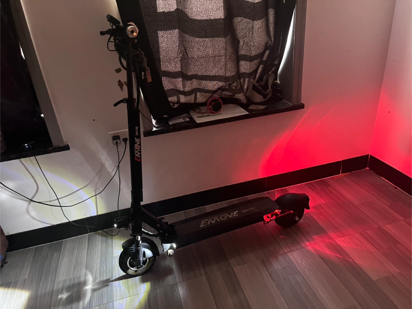 EMOVE Touring scooter (open to offers) - photo 5