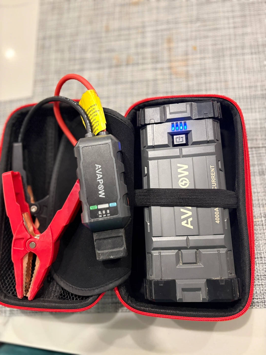 AVAPOW 4000A Jump Starter with Case