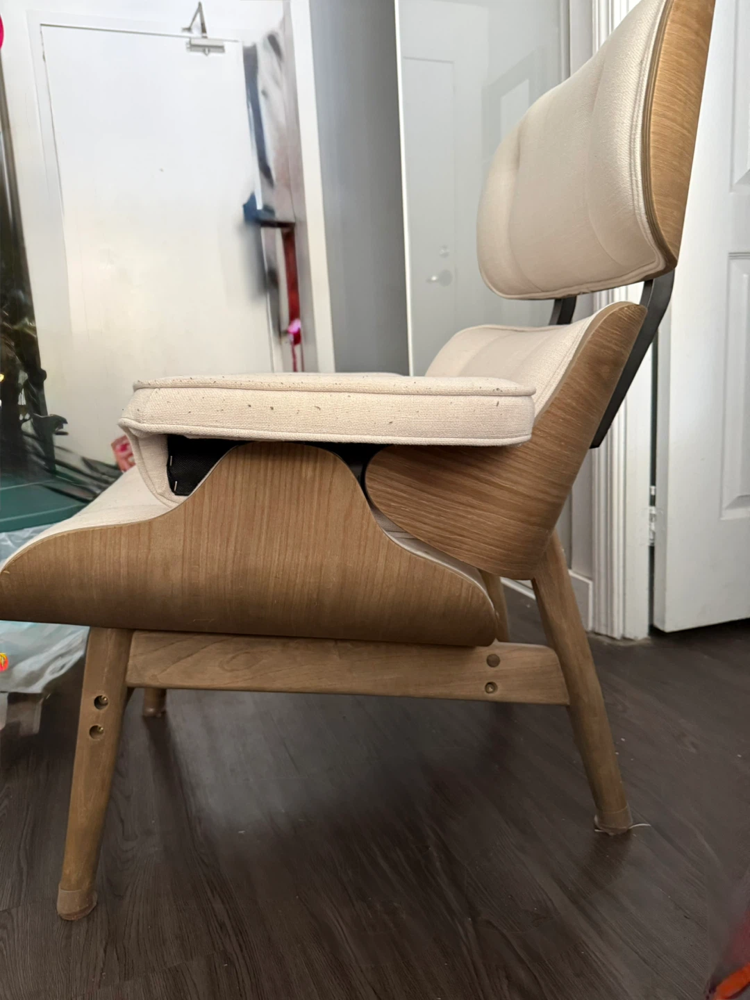 Structube Cream Lounge Chair with Ottoman - photo 2