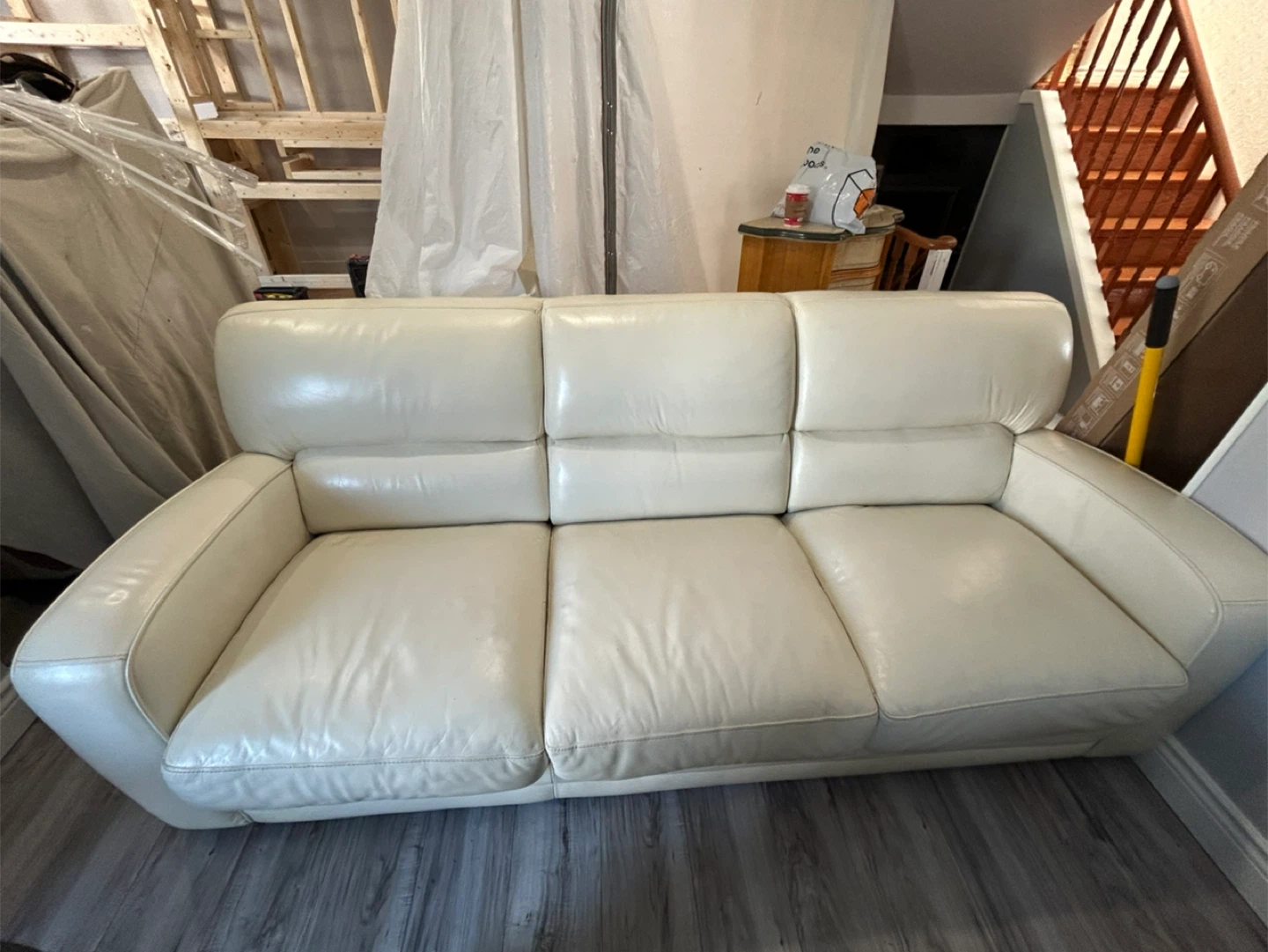 Cream Leather Sofa - photo 3