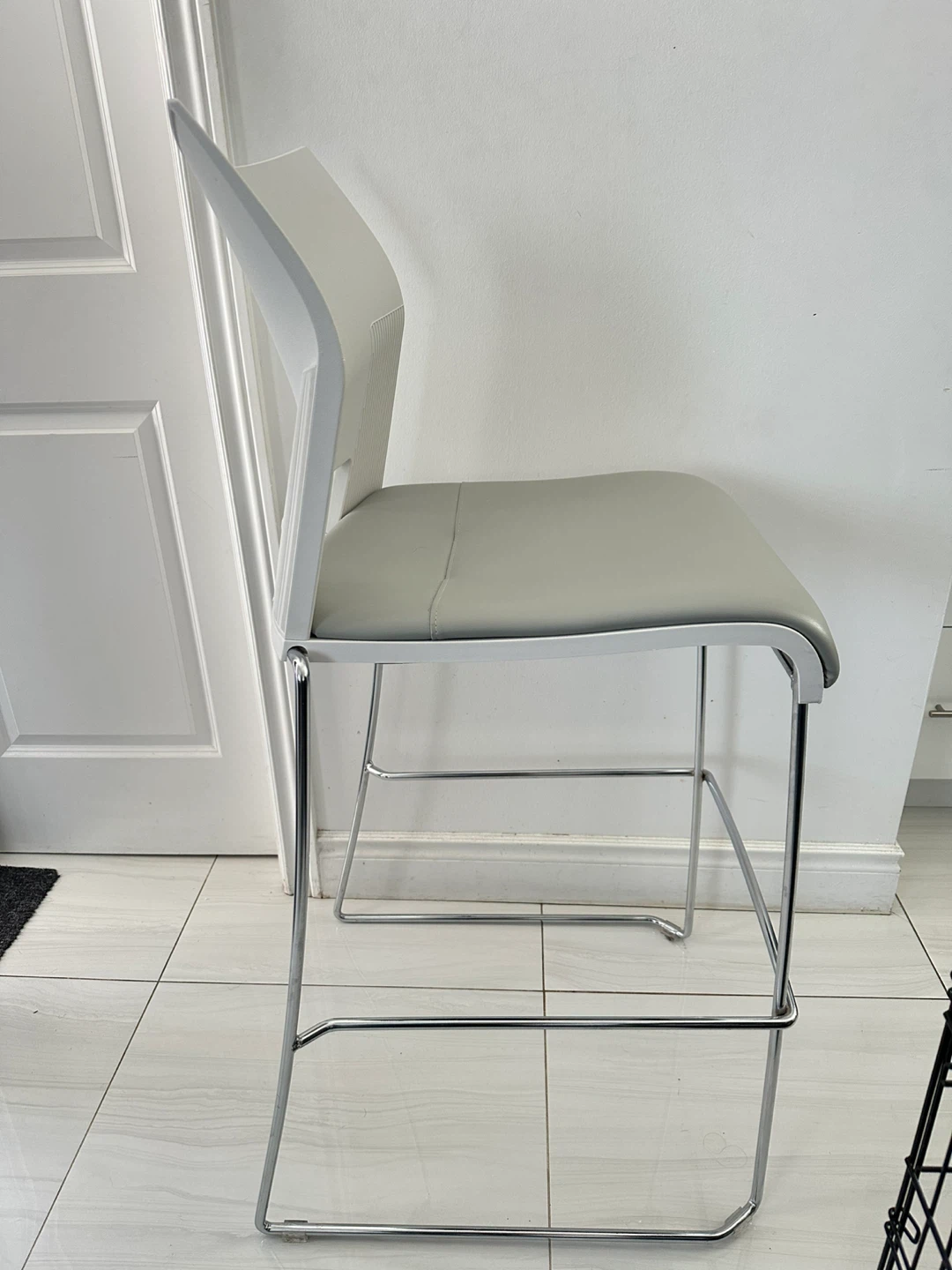 Bar Chairs - photo 3