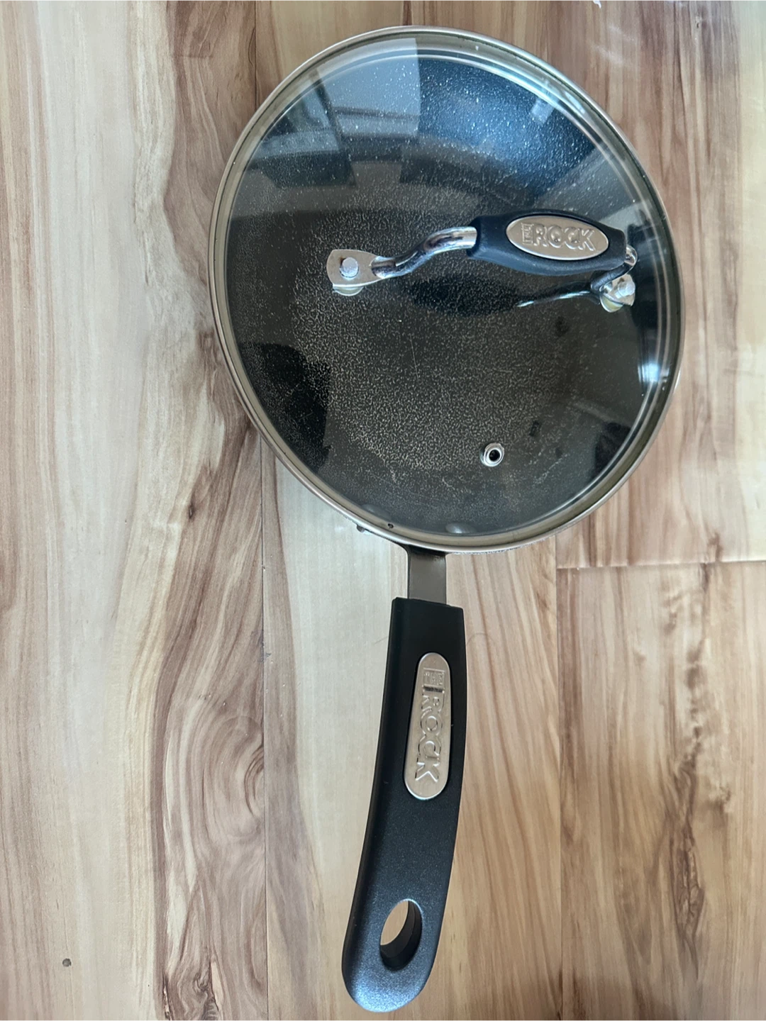 Frying pan with glass lid