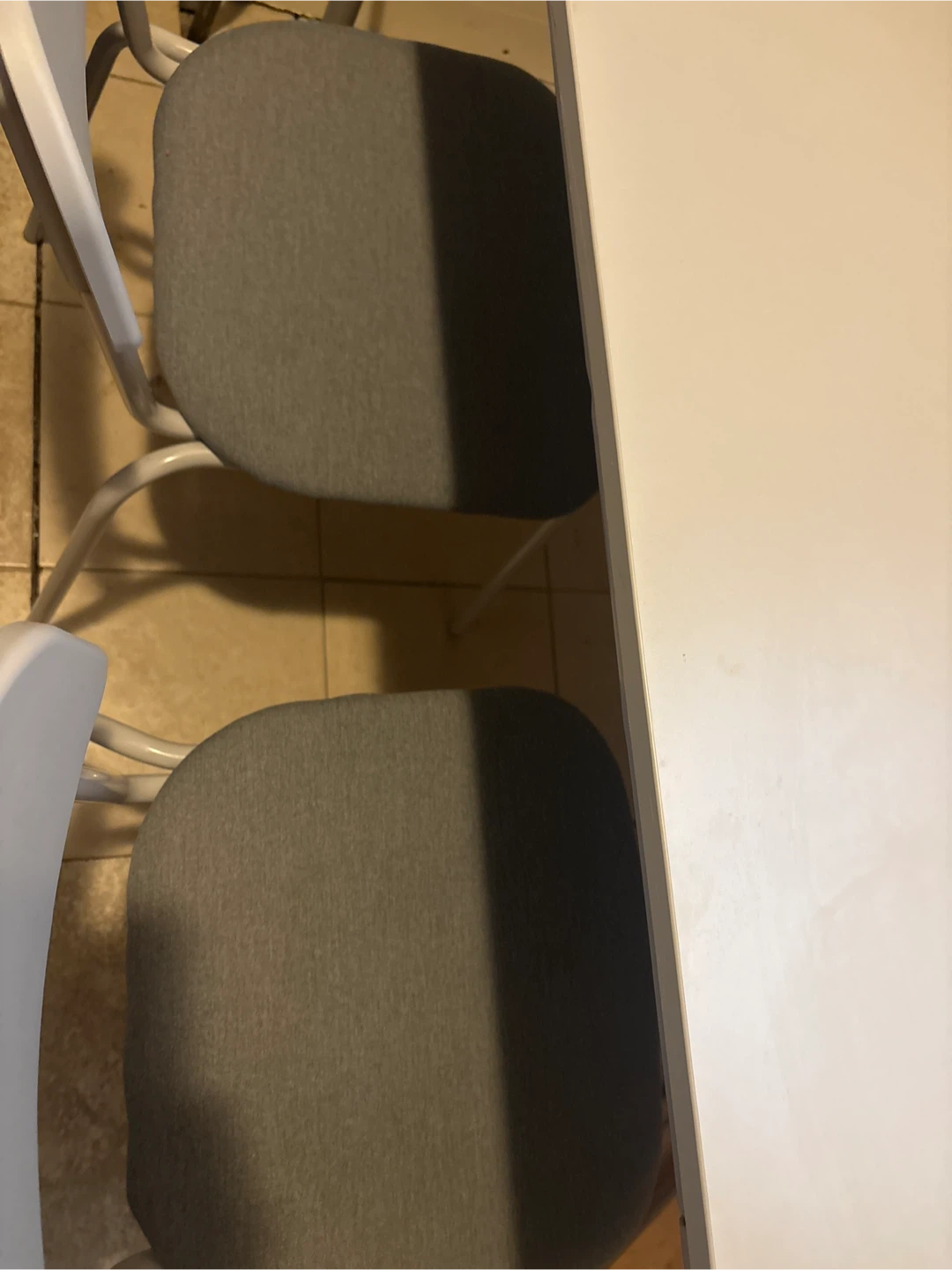 IKEA table/ desk with 2 matching ikea chairs - photo 3