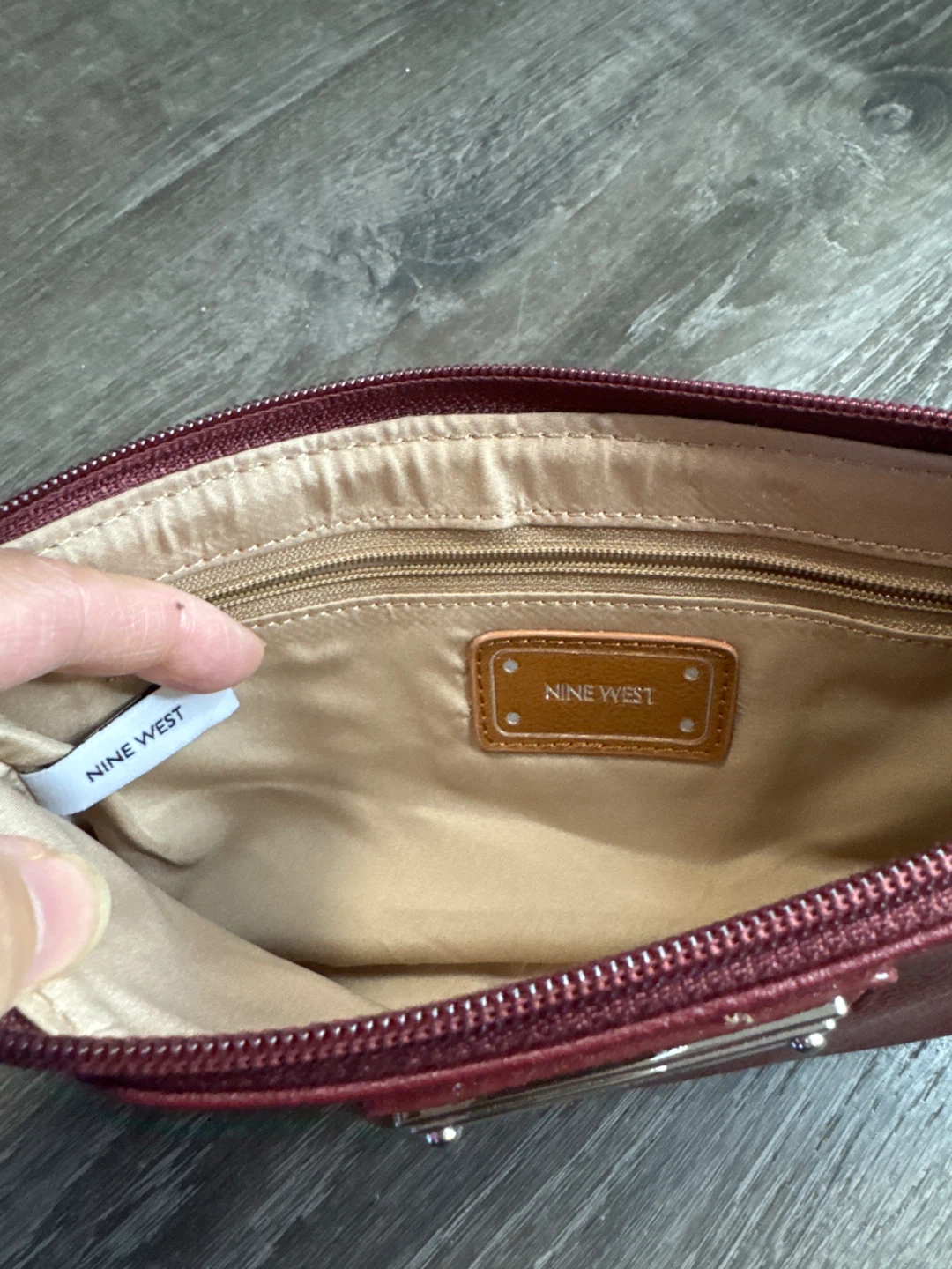 Nine West Maroon Faux Leather Wristlet Clutch - photo 4
