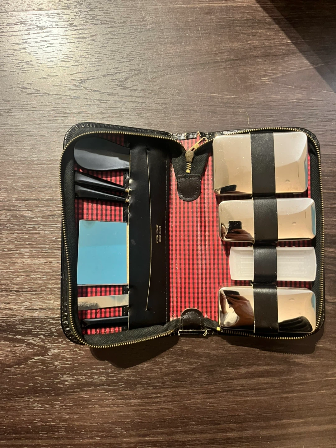 Vintage Travel Cosmetic Bag & Tools - photo 2