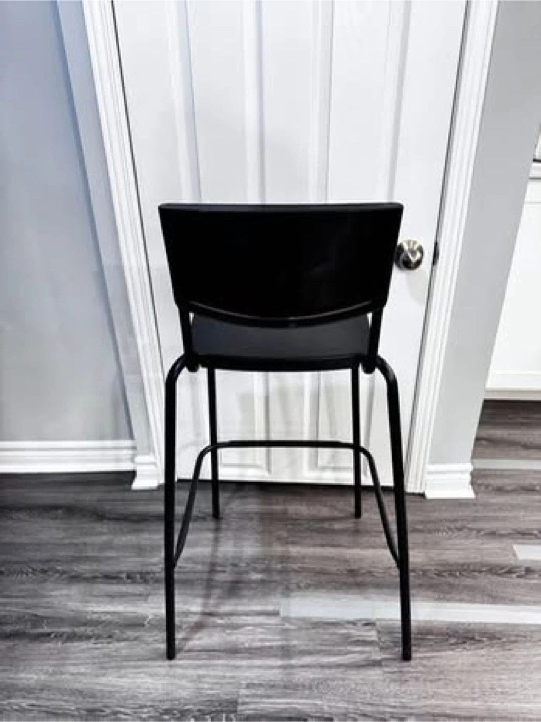 2 Bar Stools - photo 2