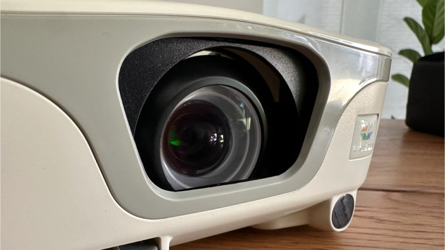 Epson PowerLite Home Cinema 710HD Projector - photo 5