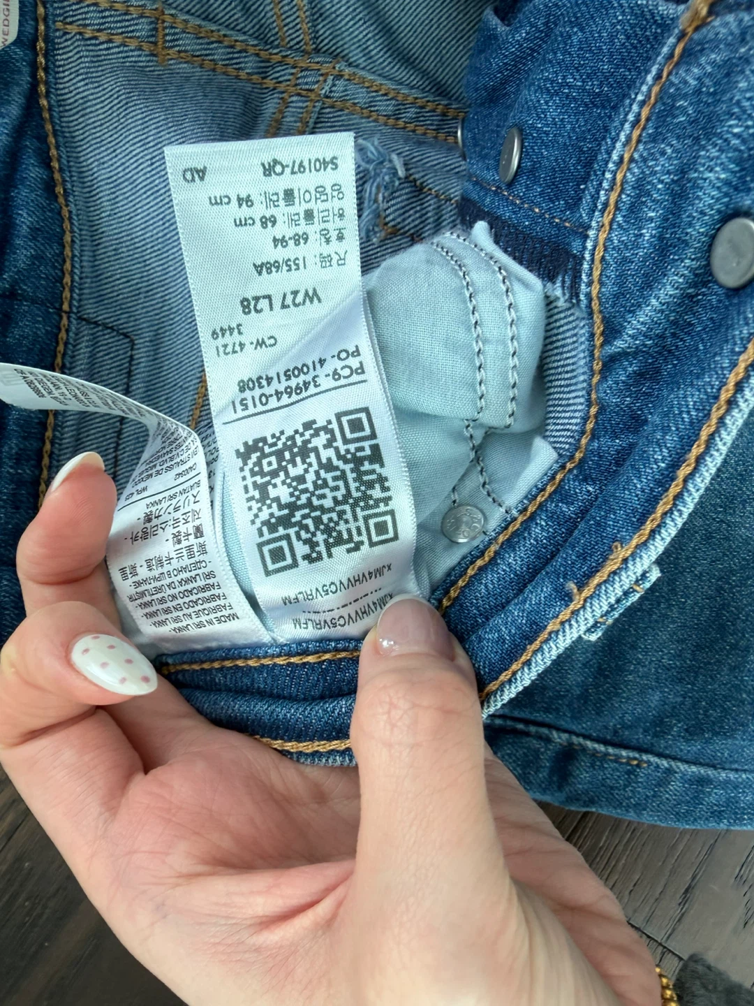 Levi's Wedgie Straight Jeans - Size 27 - photo 4