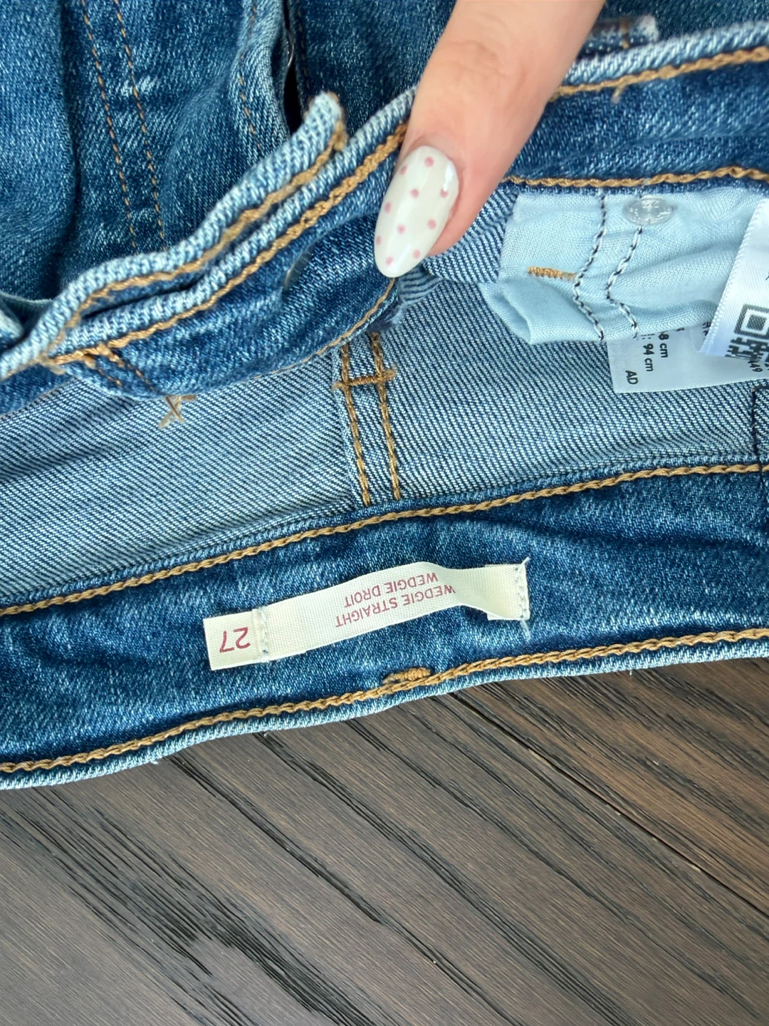 Levi's Wedgie Straight Jeans - Size 27 - photo 3