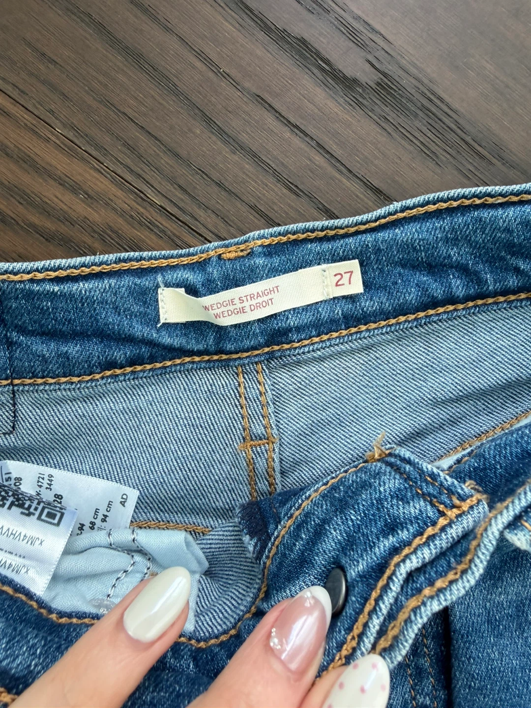 Levi's Wedgie Straight Jeans - Size 27 - photo 2