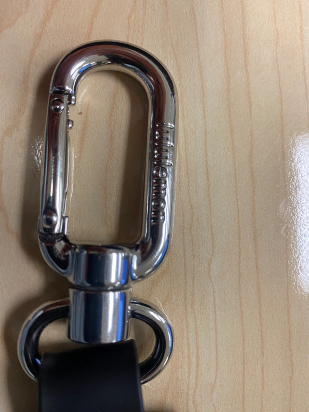 Lululemon Black Strap Keychain - photo 2