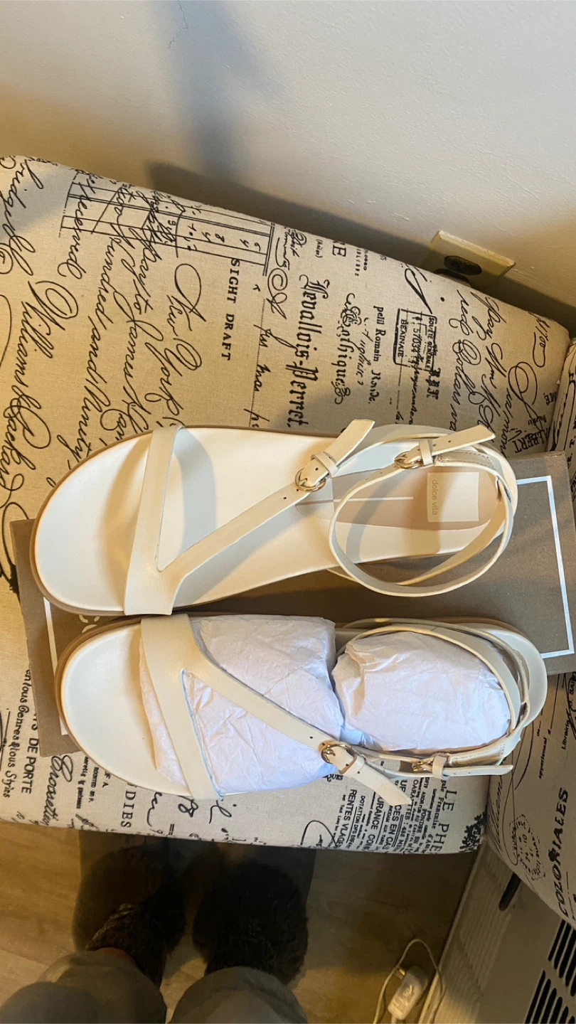 Darlis minimalist sandal by Dolce Vita - photo 5