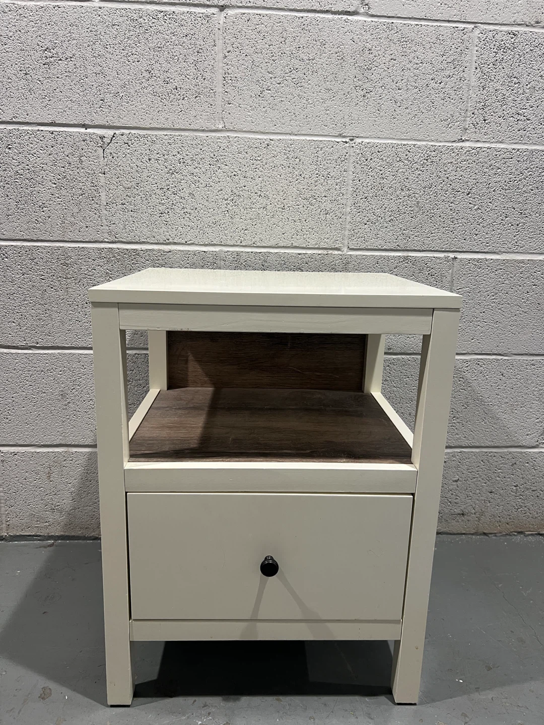 White Nightstand with Drawer and Shelf