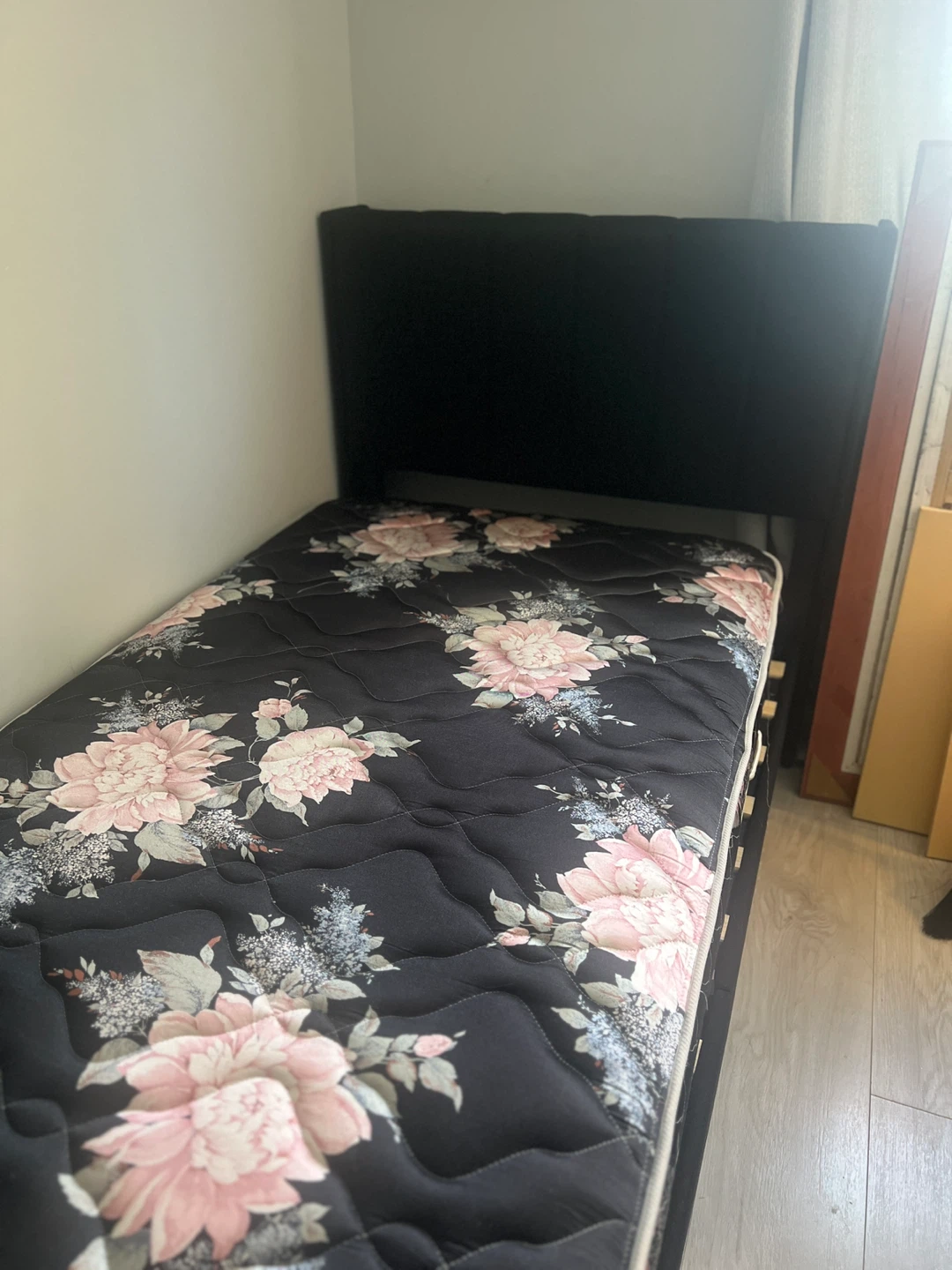 Alazyhome Upholstered Platform Bed Frame  and  mattress - Twin - photo 4
