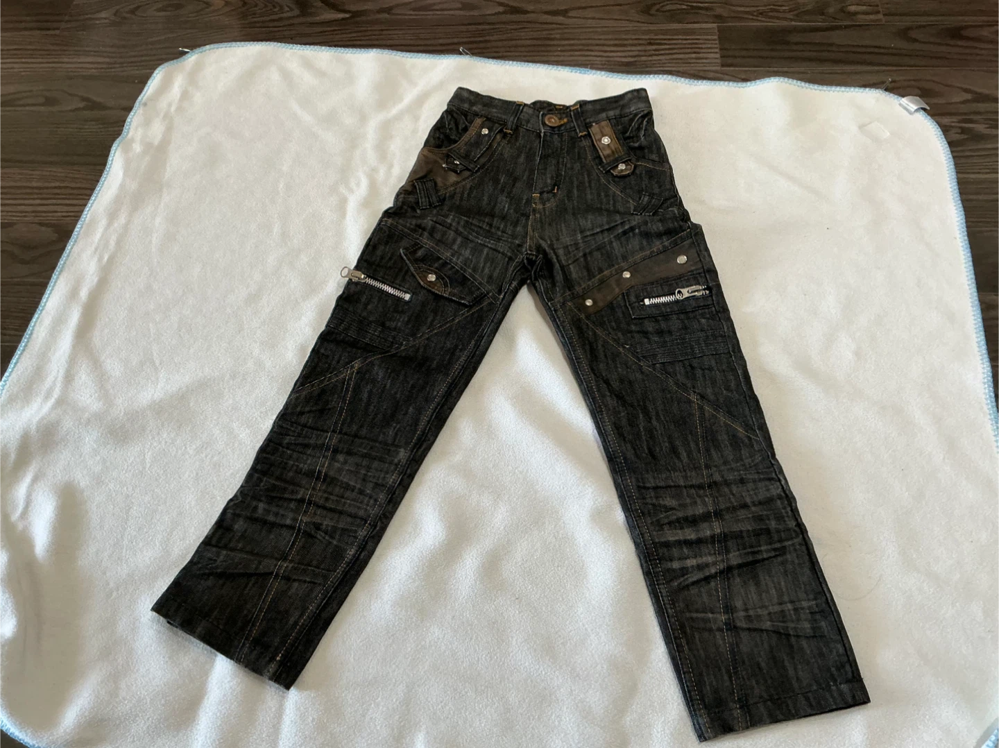 KIDS NOCLEAR Jeans; KIDS size waistline 22.