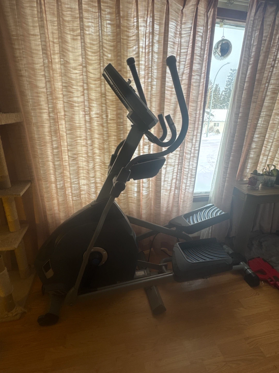Nautilus Elliptical Trainer