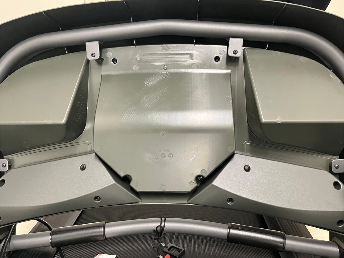 Horizon 2.5HP Ultra Quiet Motor Treadmill - photo 4