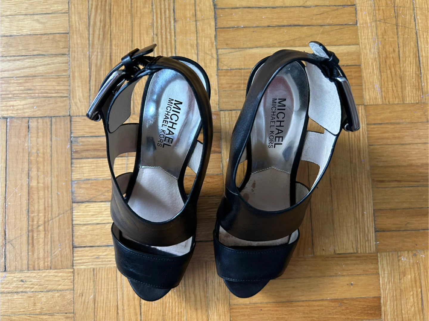 Michael Kors Black Leather Heels - Size 6 1/2 - photo 5