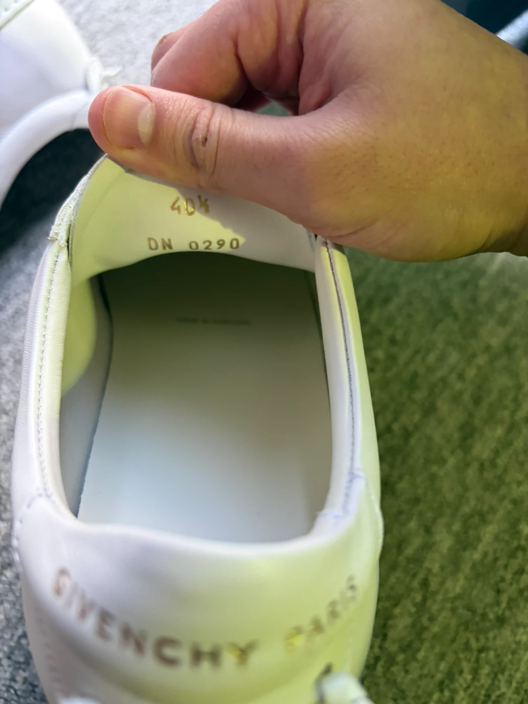 Givenchy White Leather Sneakers with Red Band - Size 40.5 - photo 3