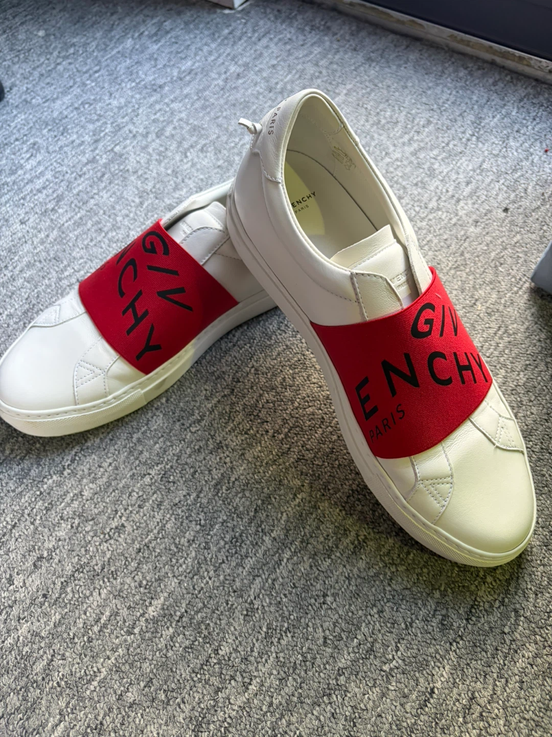 Givenchy White Leather Sneakers with Red Band - Size 40.5 - photo 2