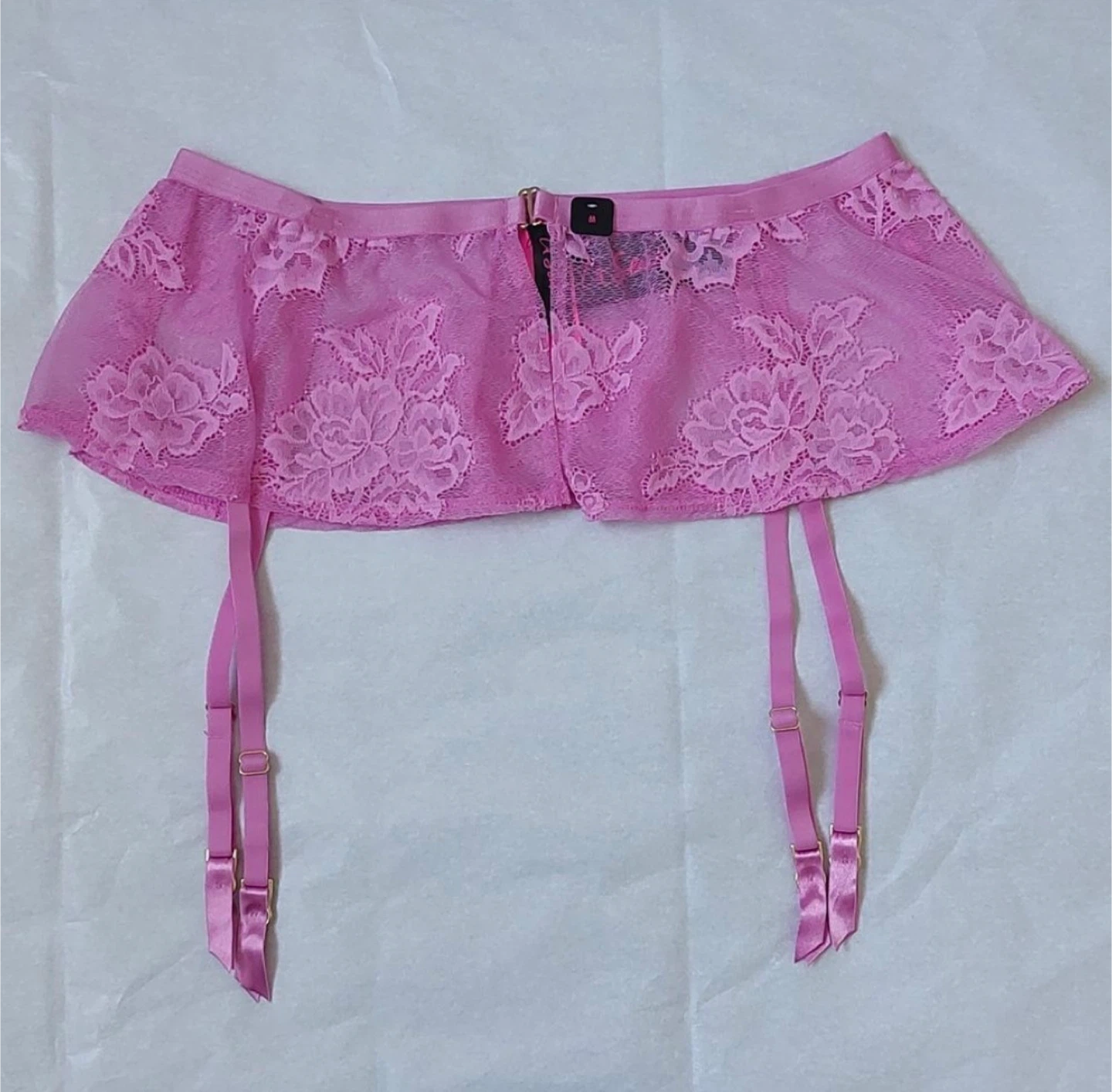 BNWT La SENZA Pink Lace Garter Skirt Lingerie