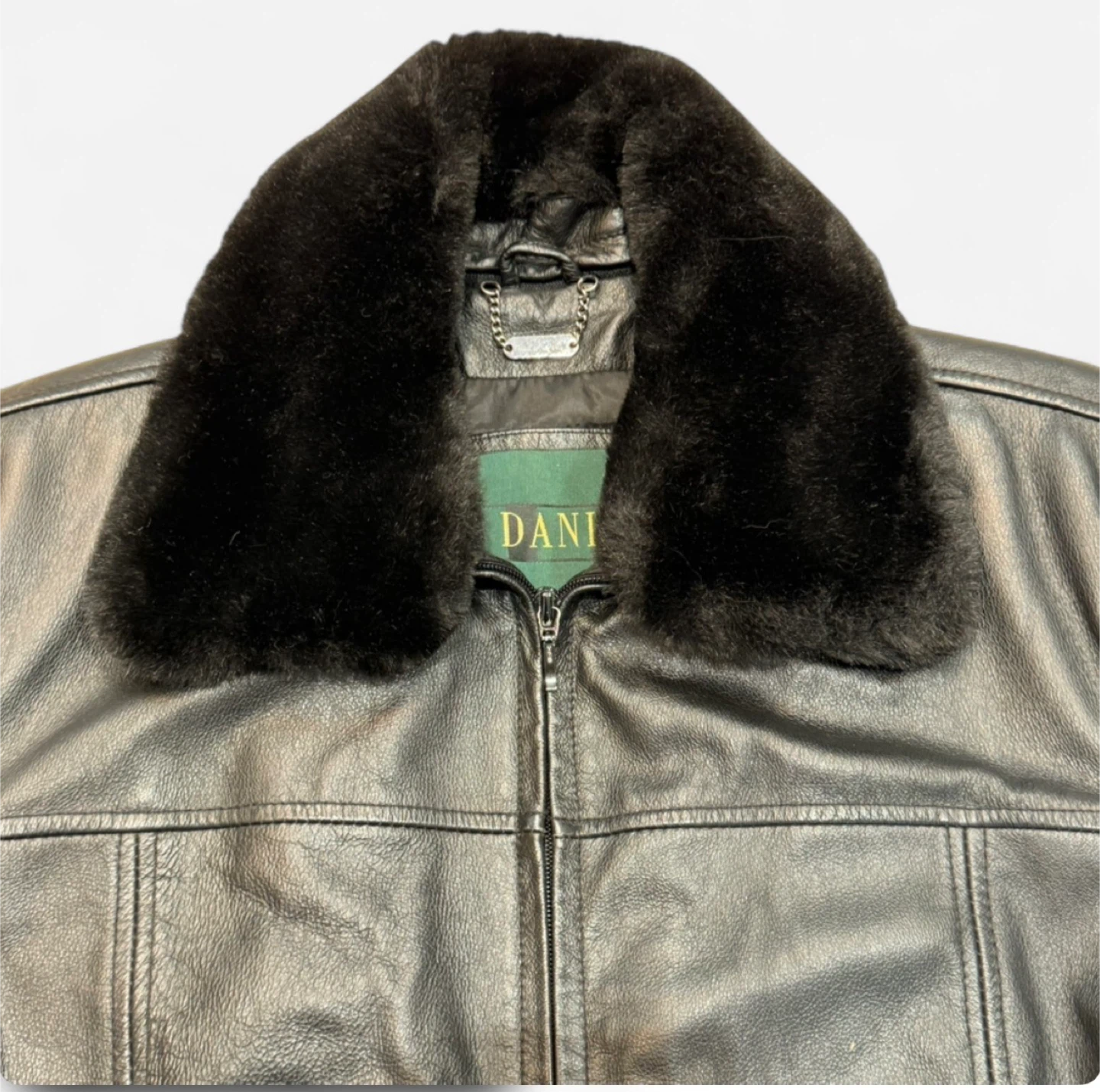 DANIER Classic Leather Trench Coat With Faux Fur Collar (Black) - photo 3