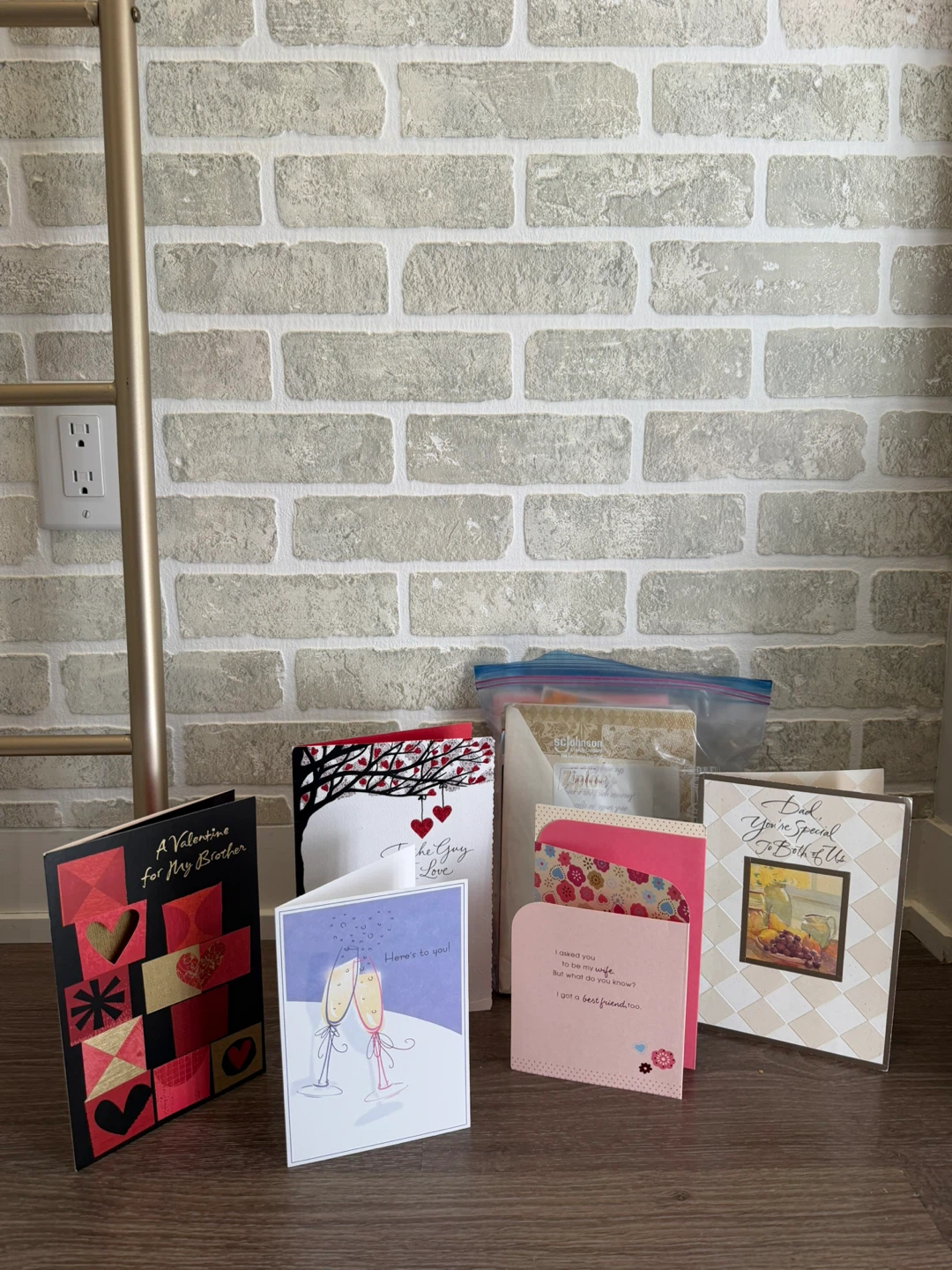 280 Assorted Greeting Cards and Envelopes - photo 2