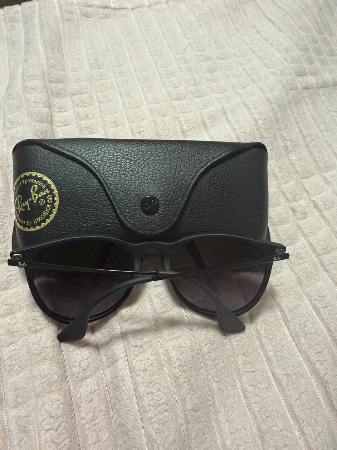 Ray-Ban Erika Sunglasses with Case - photo 2