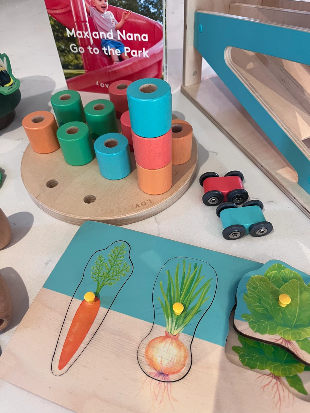 Lovevery Toy Kit ‘The Pioneer’ for 16, 17, 18 months Montessori - photo 2