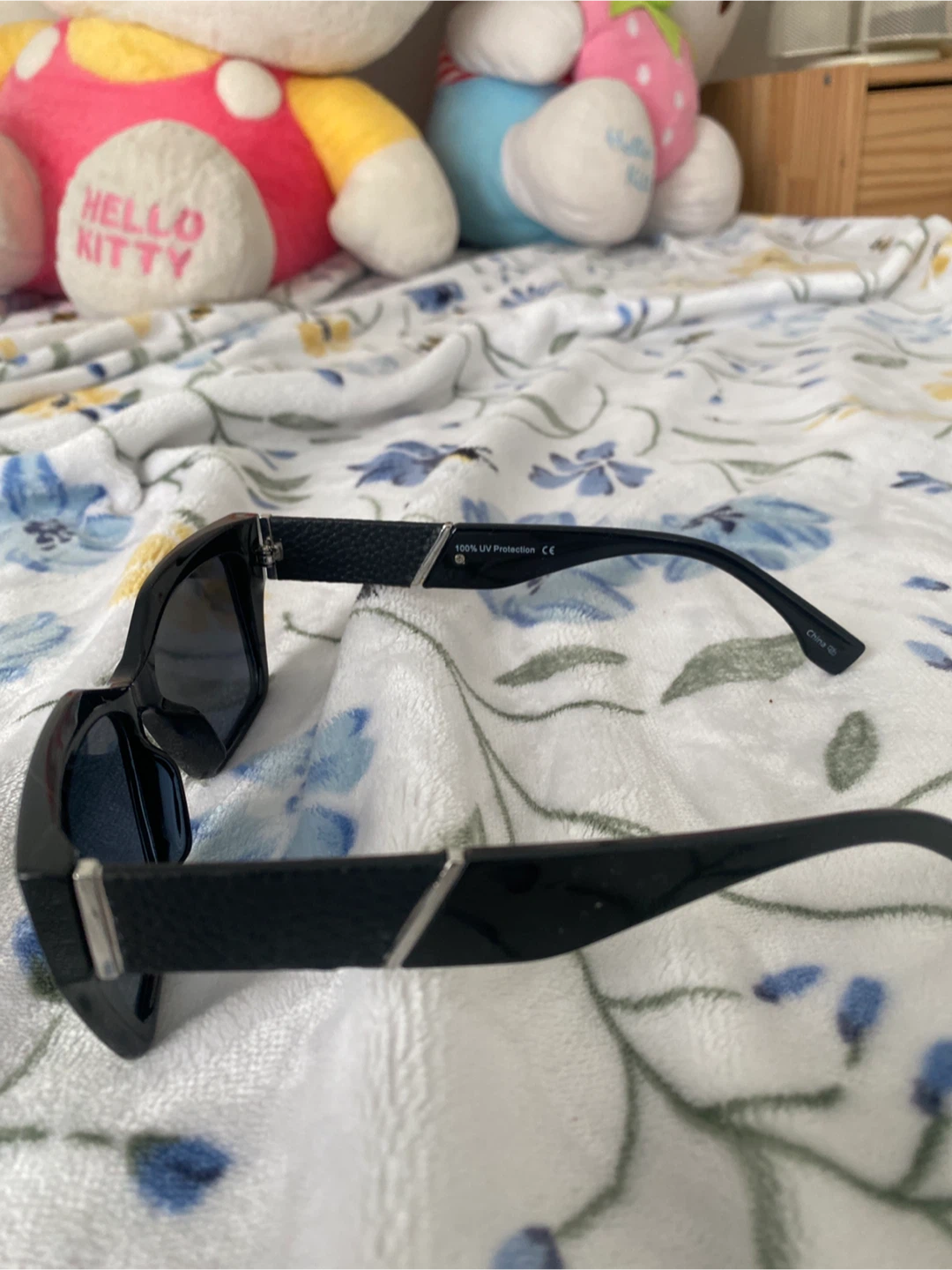 Black Fashion Sunglasses - 100% UV Protection - photo 3