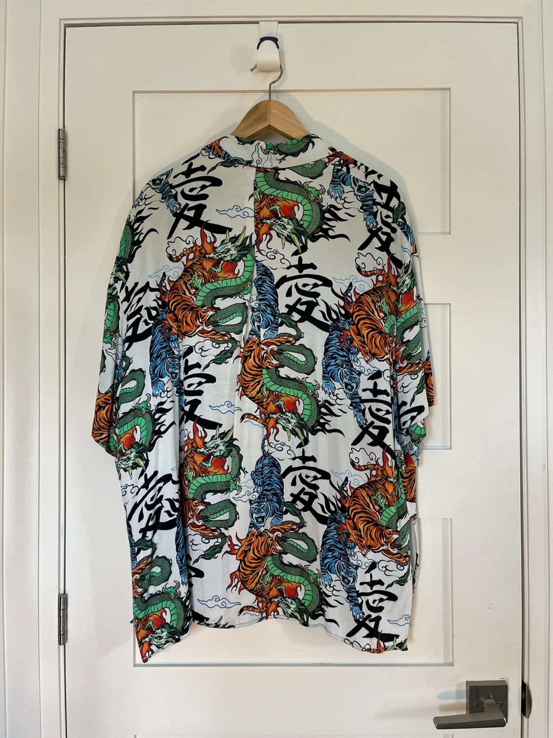 Bershka Graphic Shirt - photo 2