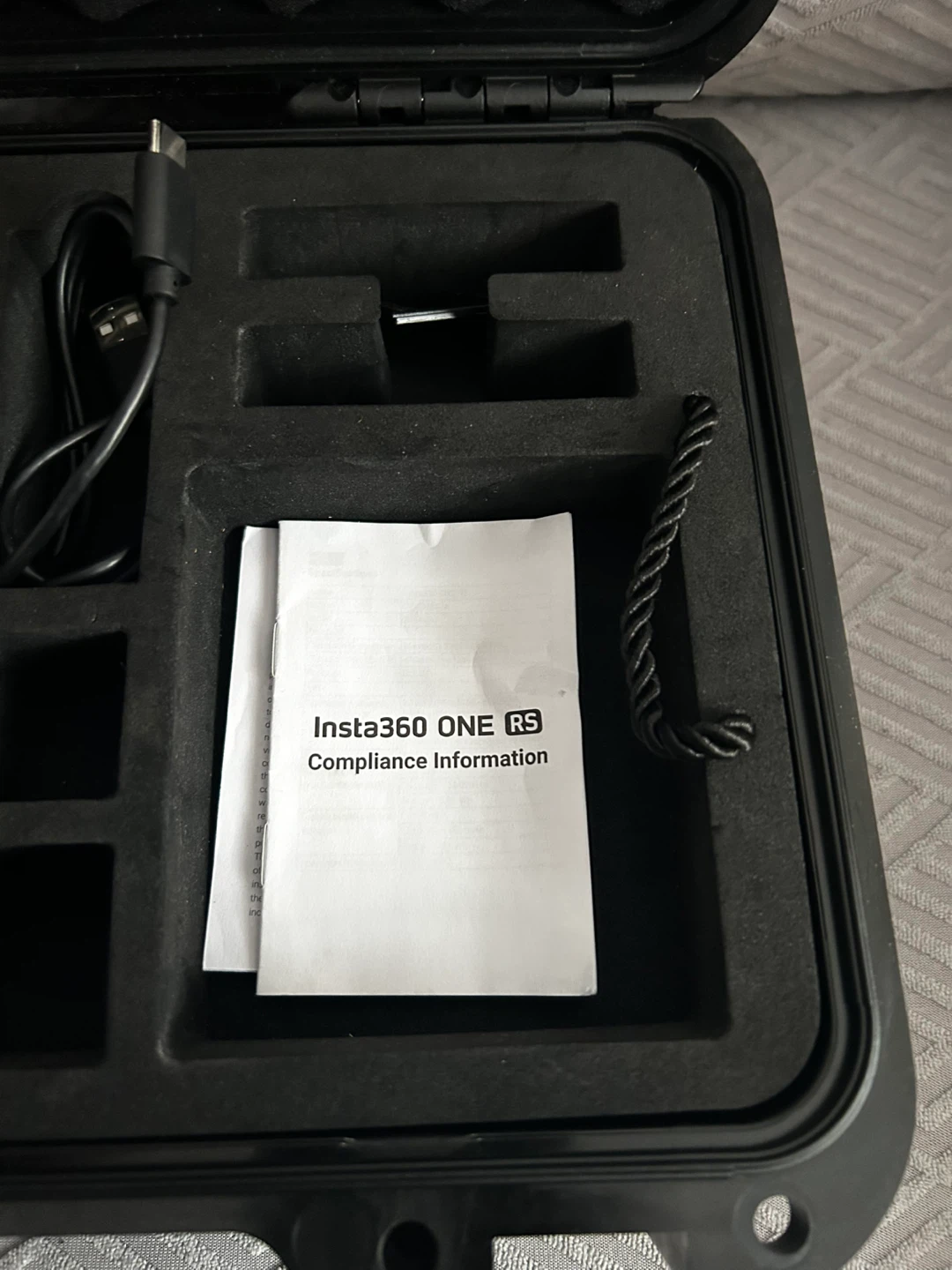 Insta360 ONE RS Camera Kit with Accessories - photo 2