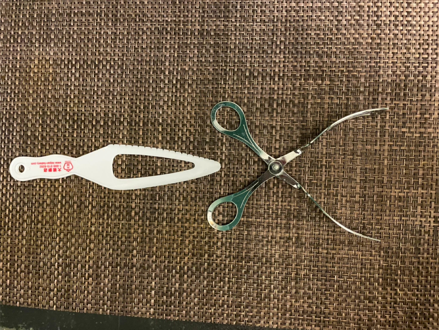 Vintage Silver Serving Tongs - photo 2