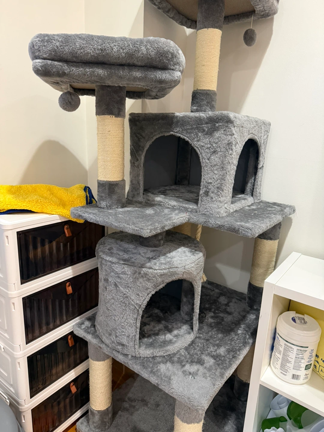 Frisco 61-in Faux Fur Cat Tree & Condo, Gray