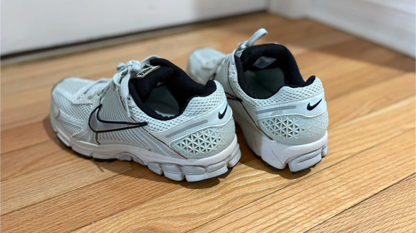Nike Zoom Vomero 5 Running Shoes - photo 3