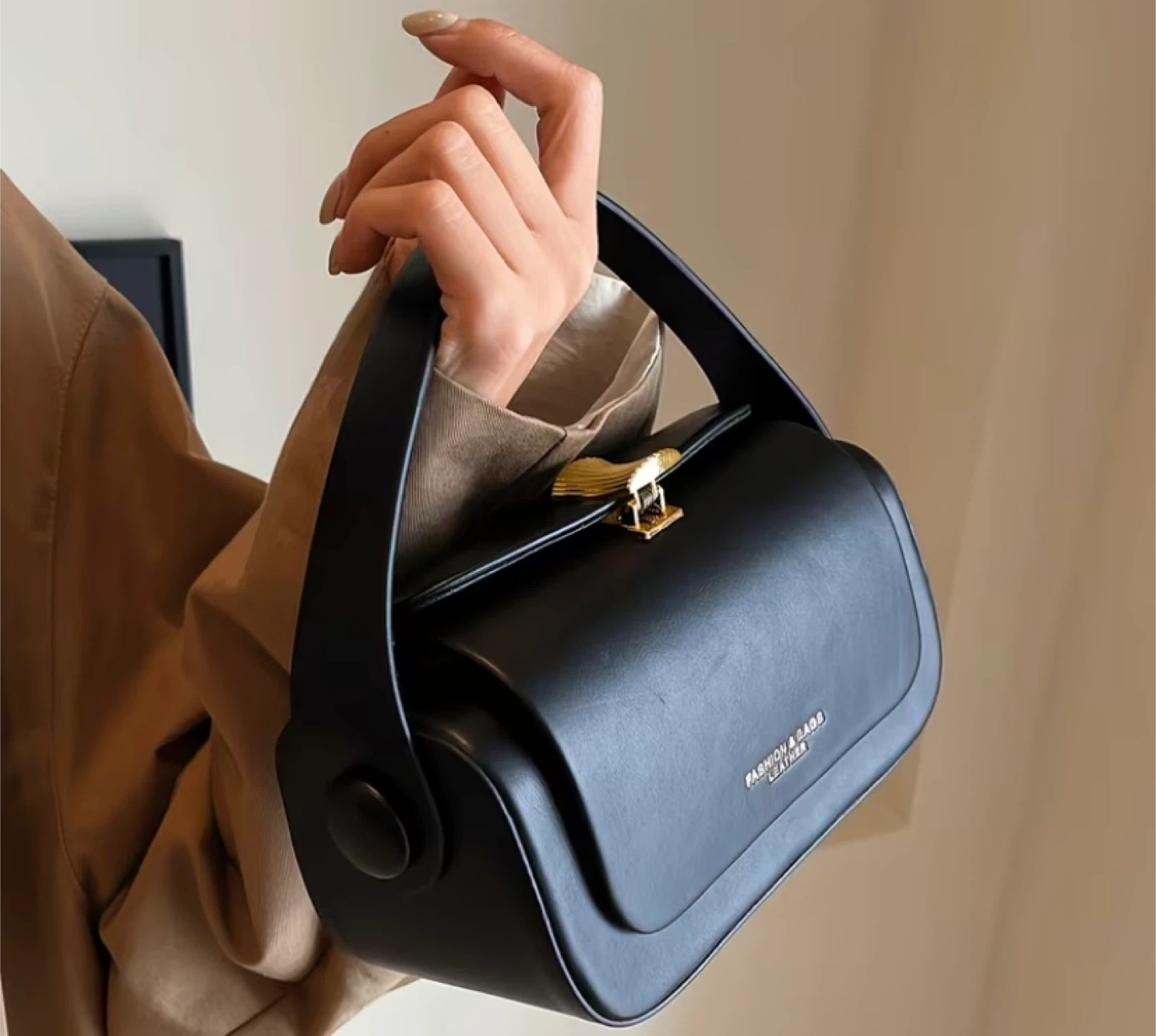 Black Leather Crossbody Bag - photo 3