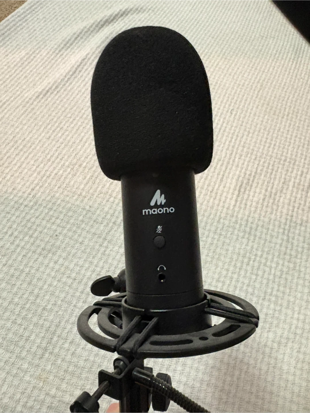 Maono Condenser Microphone with Pop Filter - photo 2