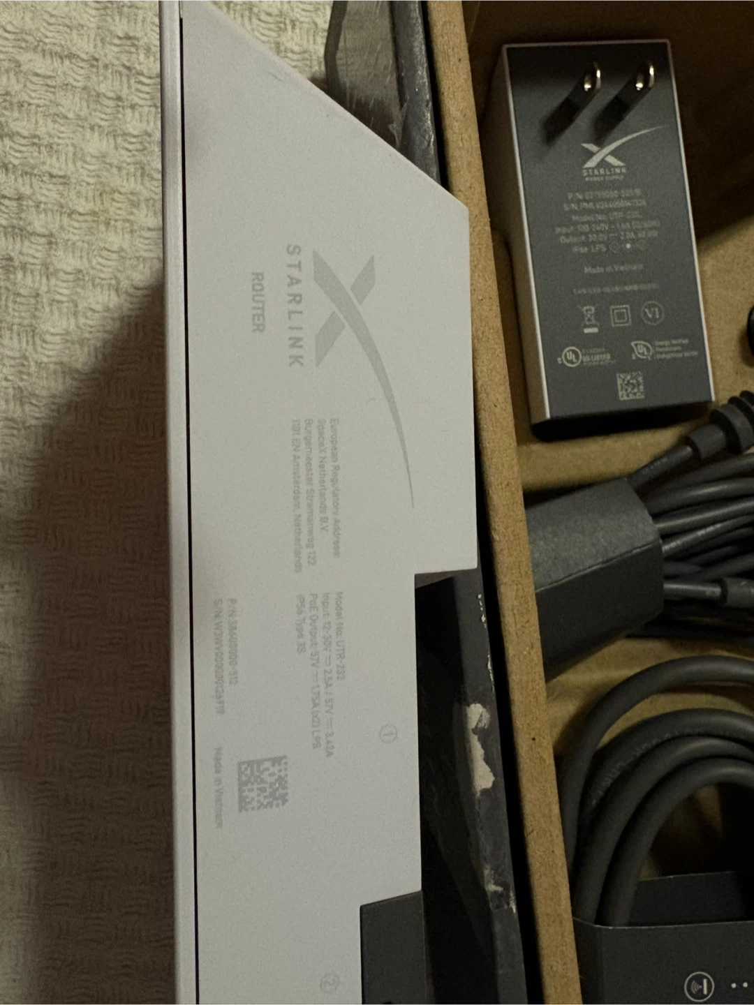 Starlink Router with Power Supply and Cables - photo 3