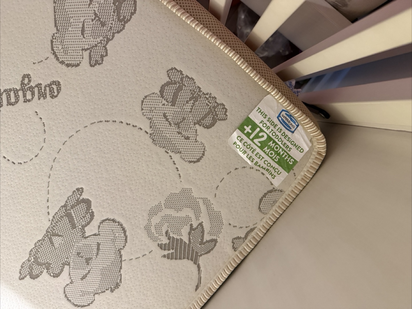 Oxford Baby Elizabeth 4 in 1 Convertible Crib Vintage White - photo 4