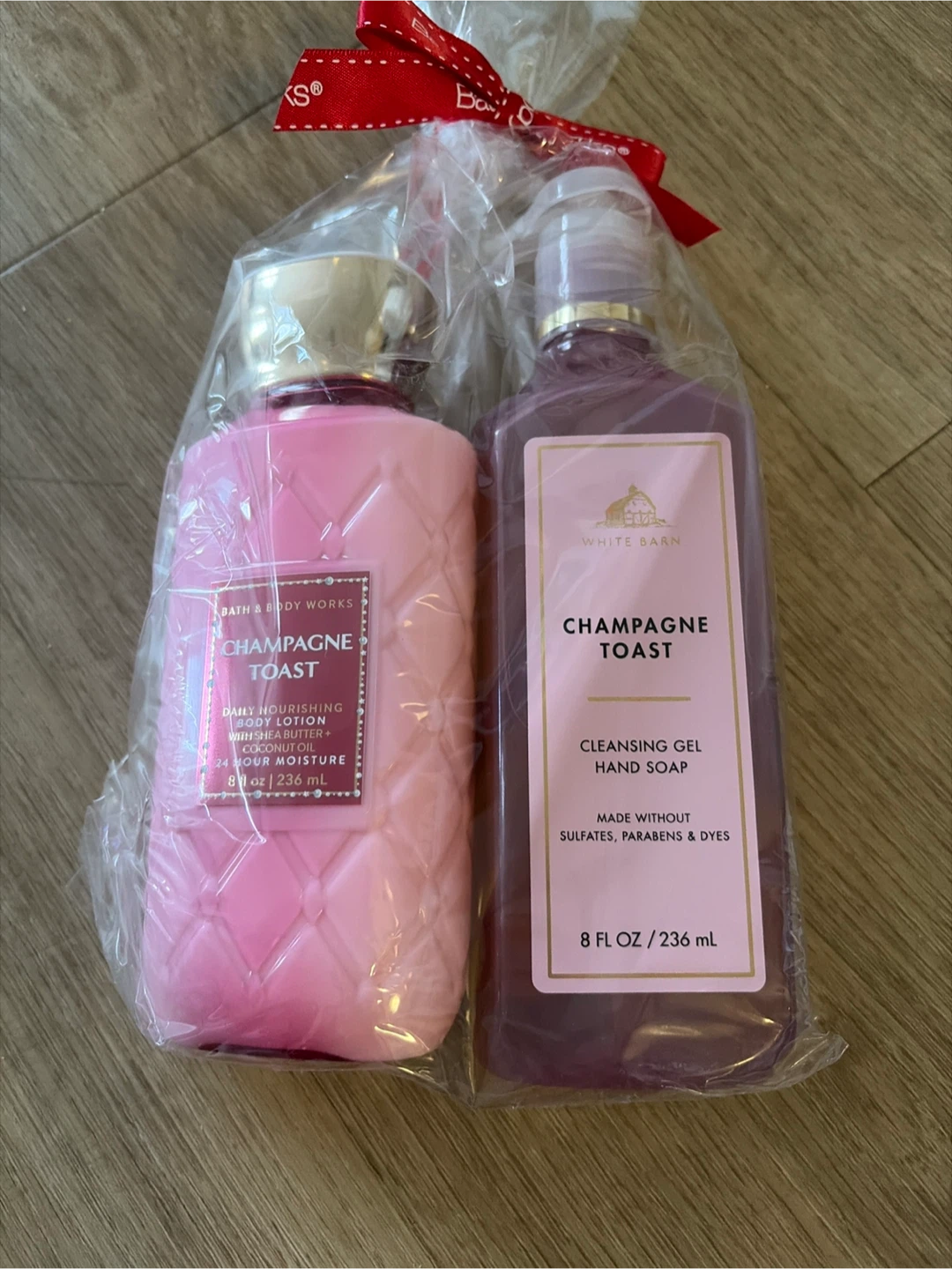 Bath & Body Works Champagne Toast Lotion & Hand Soap Set