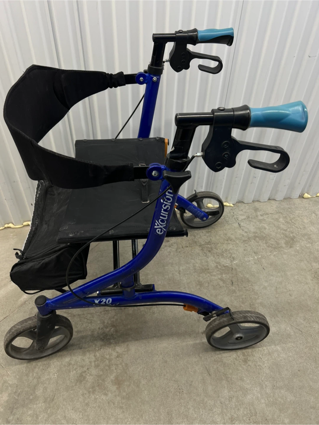 Airgo Excursion 4-Wheel Rollator Walker - photo 3